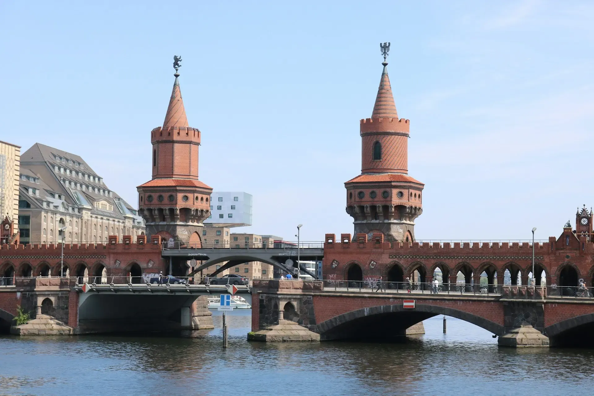 Street art and urban architecture in Friedrichshain